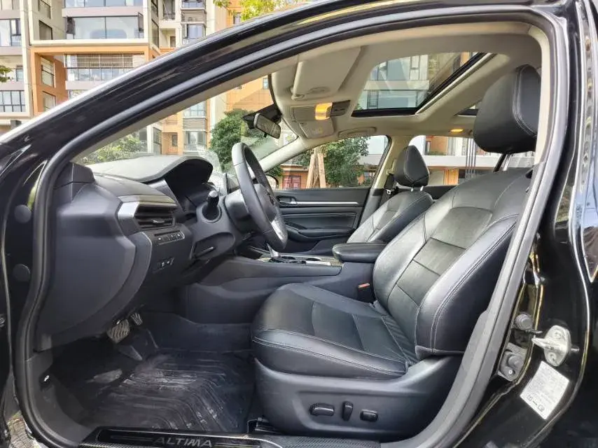 2021 NISSAN TEANA thumbnail 4