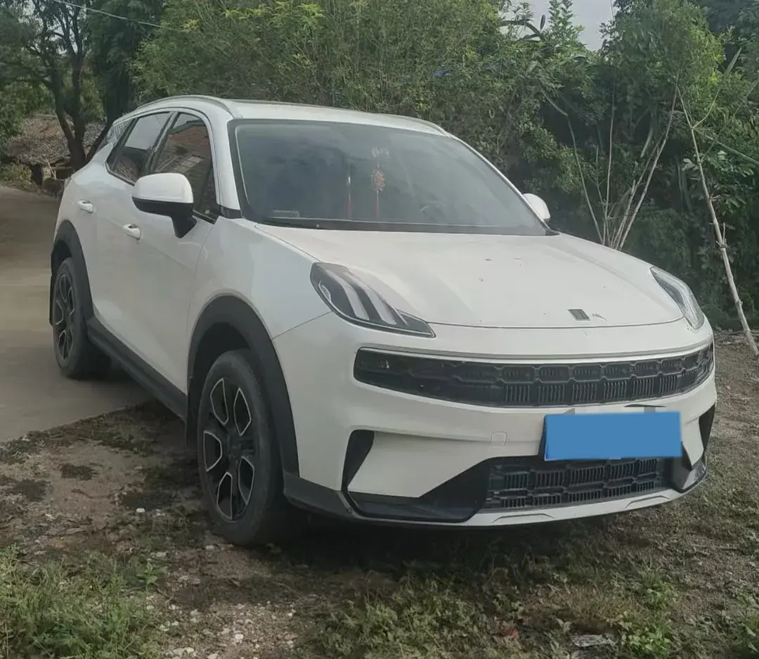 2020 LYNK&CO 06 thumbnail 4