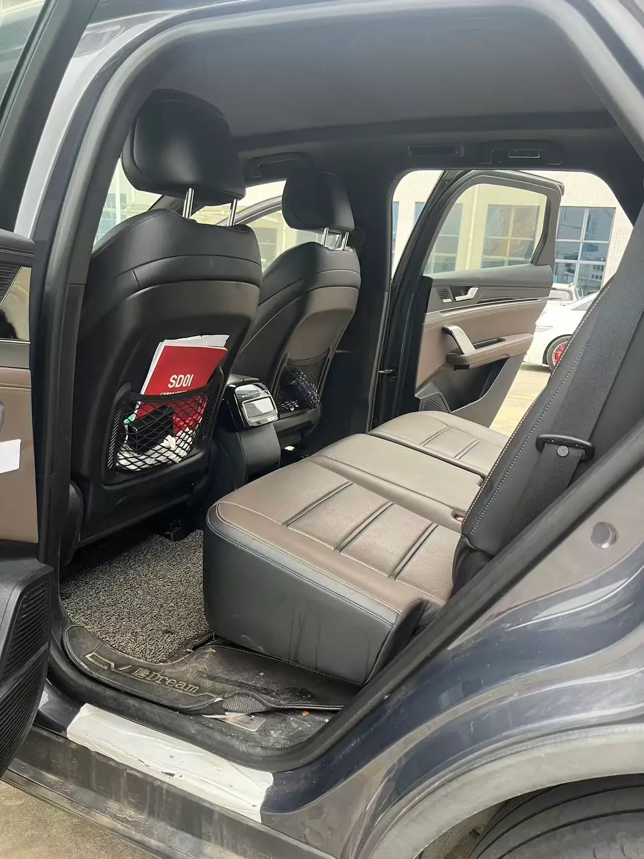 2021 BYD TANG thumbnail 4