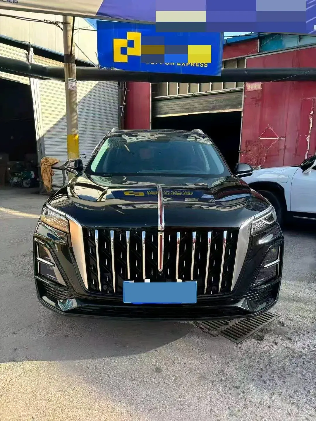2023 HONGQI HS5 thumbnail 2