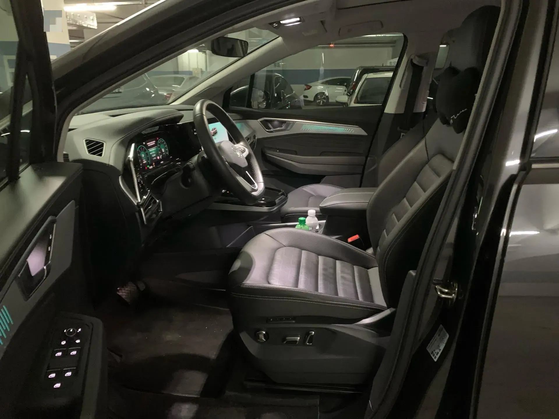 2023 VOLKSWAGEN TALAGON thumbnail 2