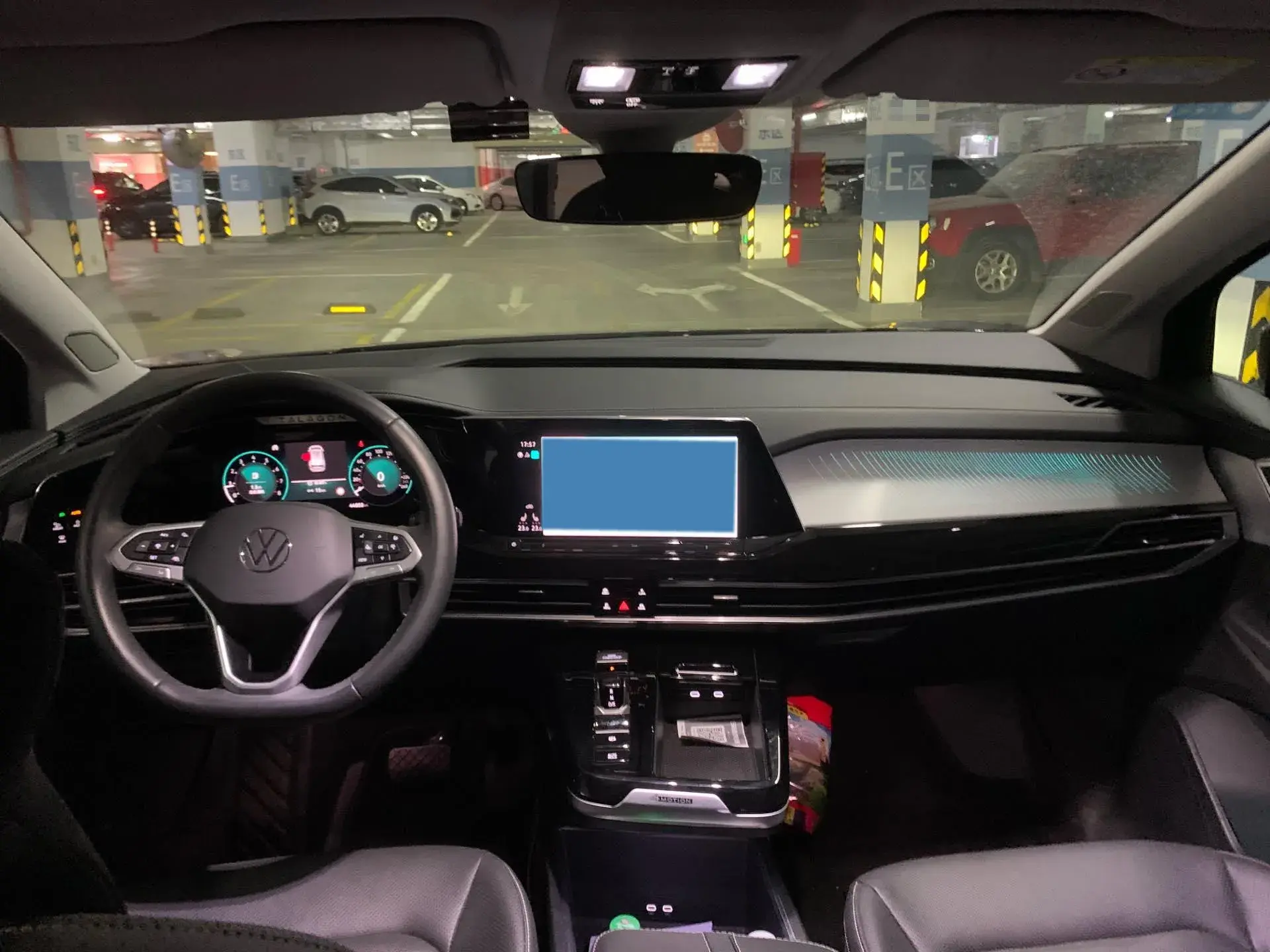 2023 VOLKSWAGEN TALAGON thumbnail 4