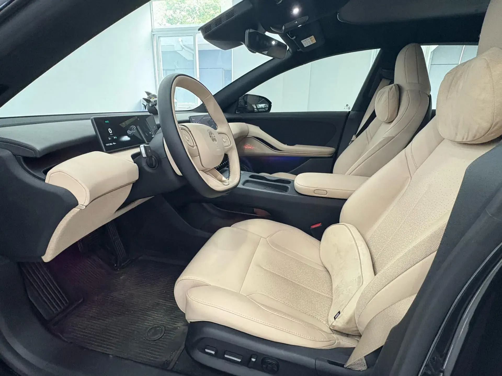 2024 NIO ET5 thumbnail 2