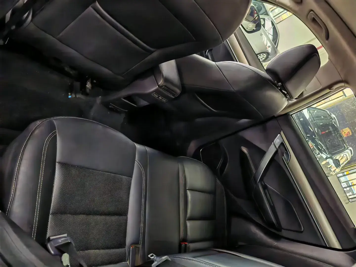 2019 GEELY COOLRAY thumbnail 4