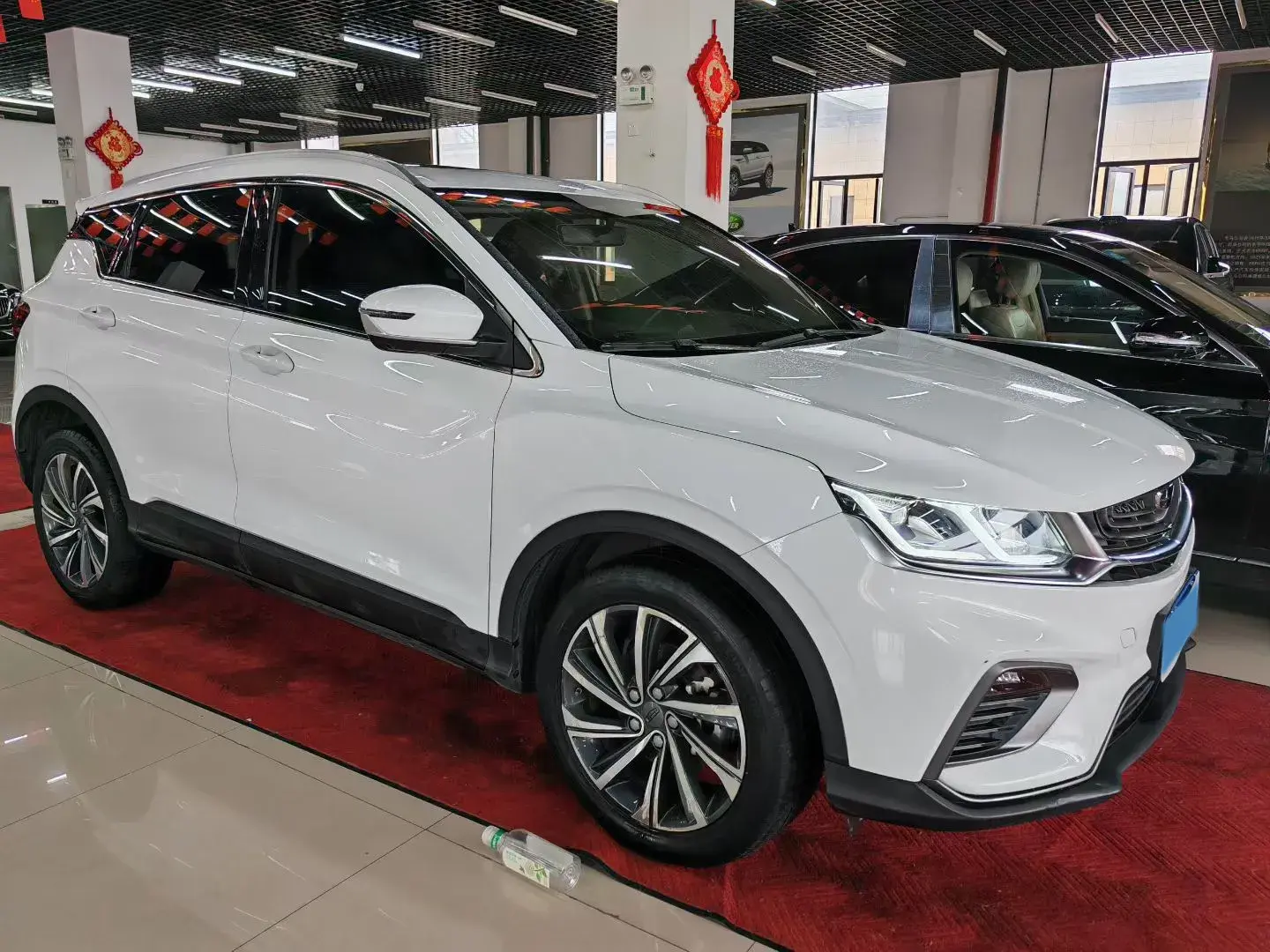 2019 GEELY COOLRAY thumbnail 2