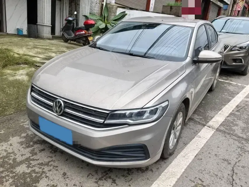 2019 VOLKSWAGEN BORA view 1