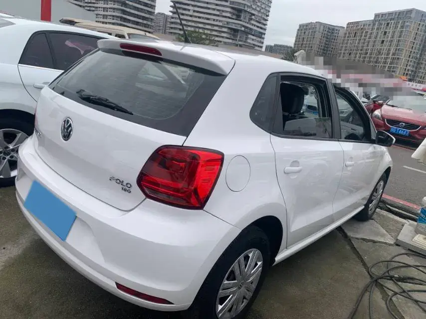 2018 VOLKSWAGEN POLO thumbnail 4