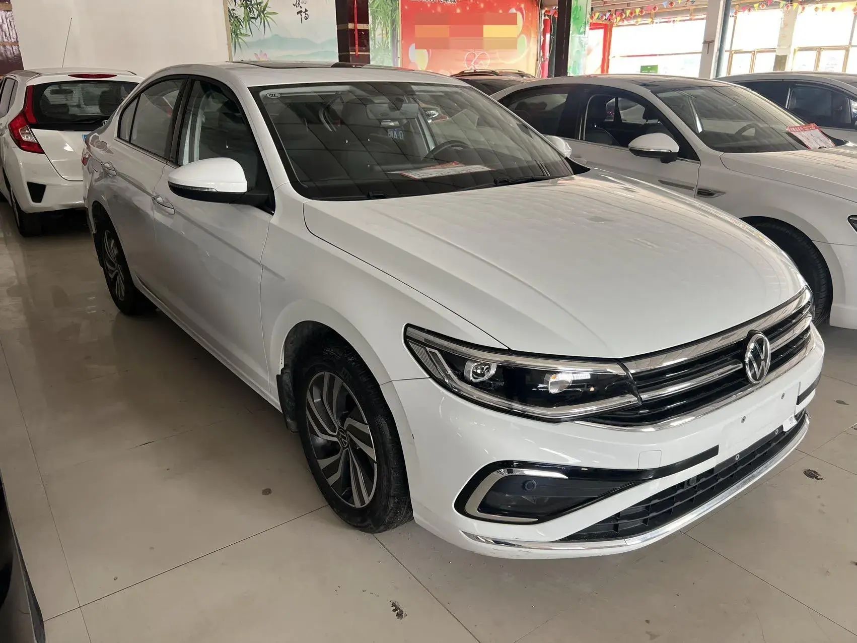 2024 VOLKSWAGEN BORA thumbnail 3