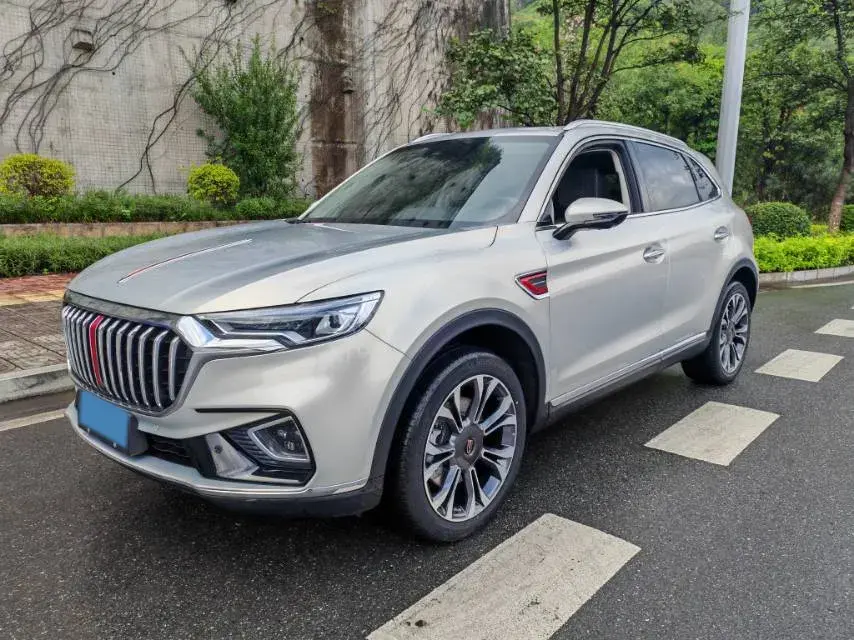 2022 HONGQI HS5 view 1