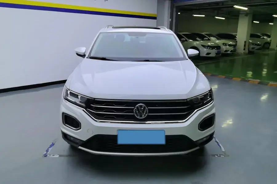2020 VOLKSWAGEN T-ROC thumbnail 3