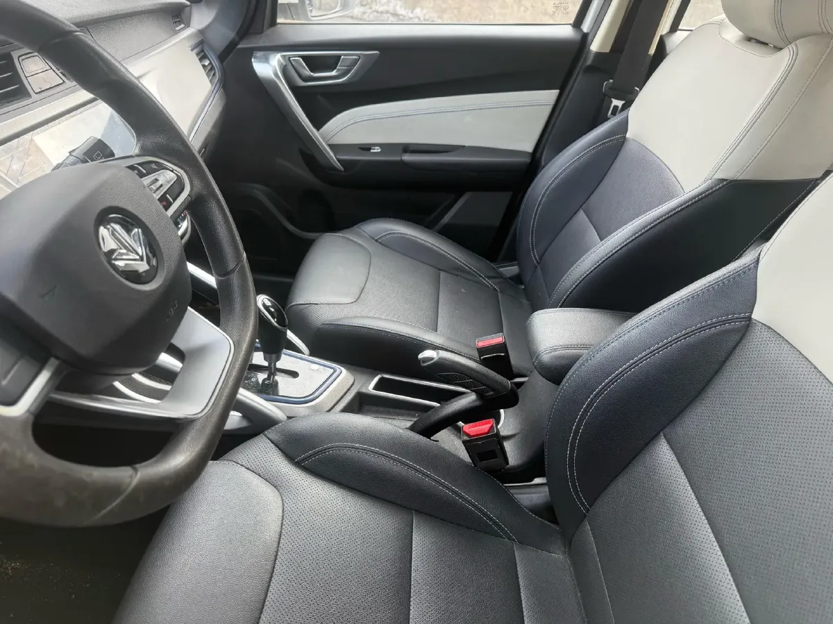 2020 Livan Maple 30X BEV 37KWH,autocango,china used car exporter,china ev exporter,chinese used car exporter,chinese used ev exporter