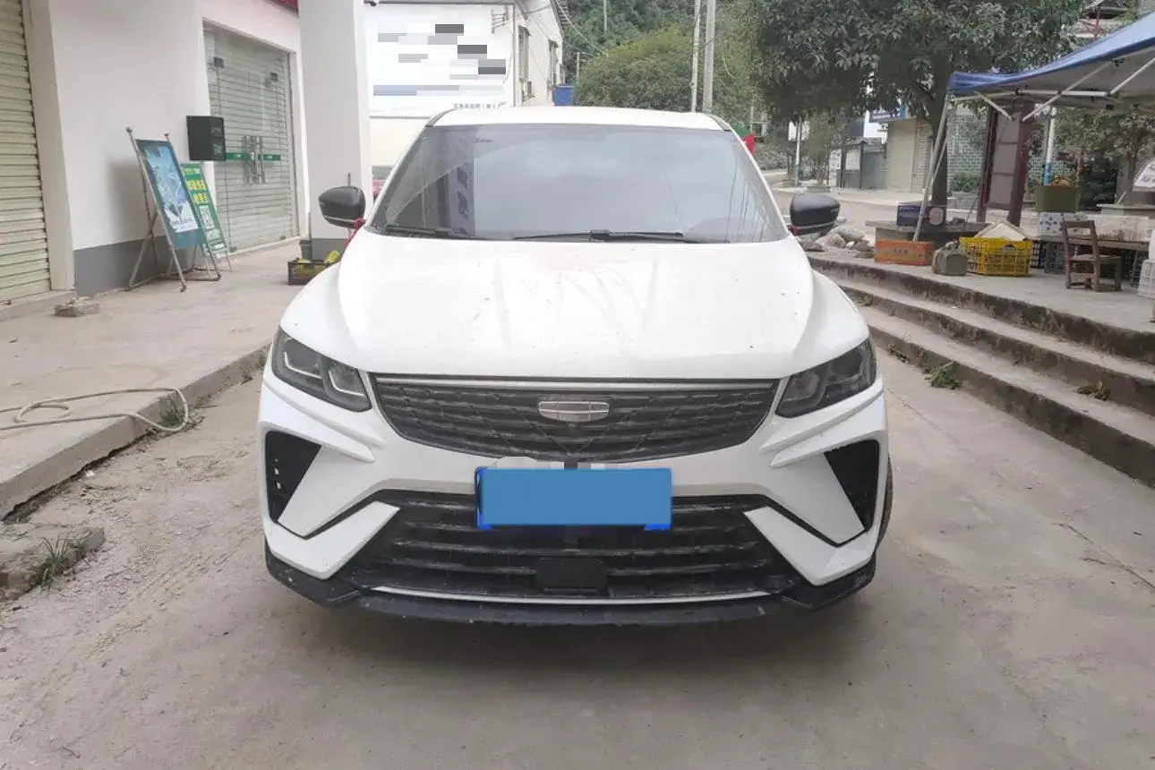 2025 GEELY COOLRAY thumbnail 3