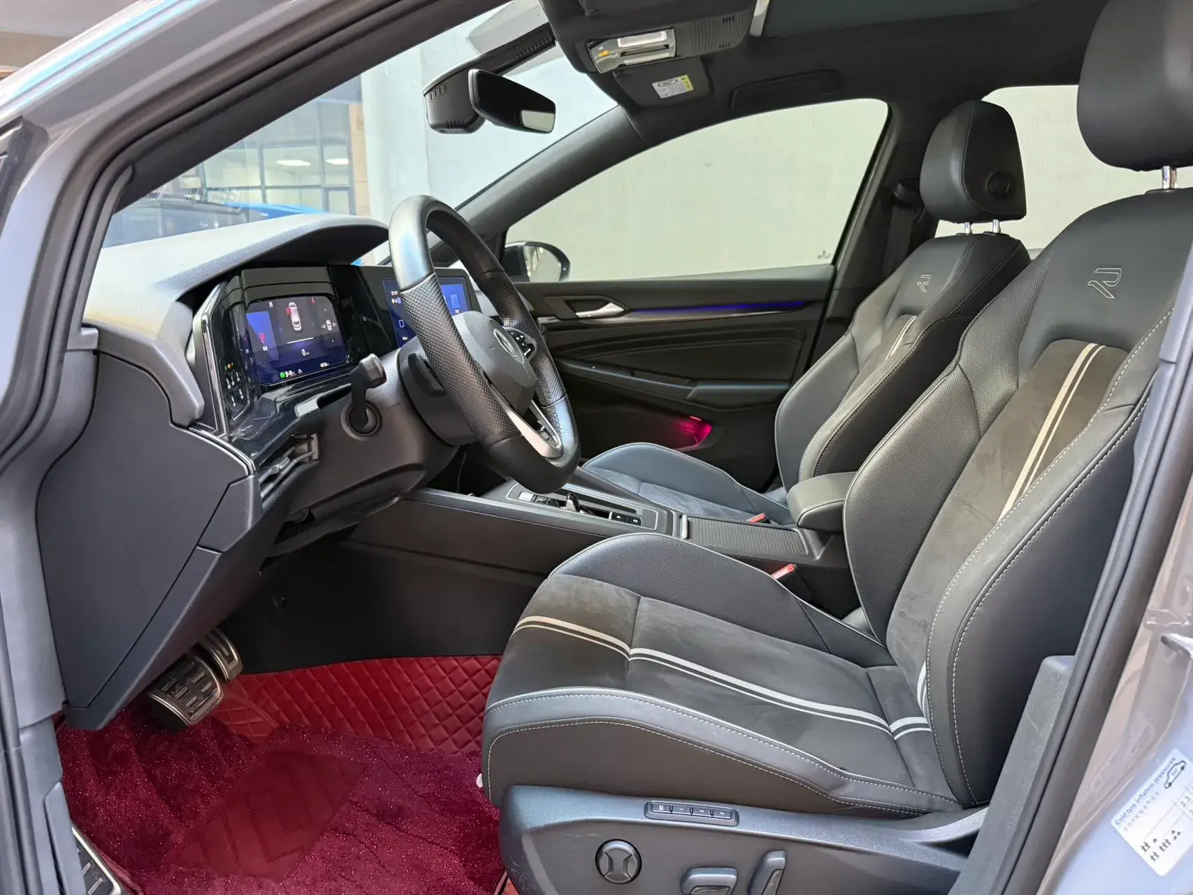 2021 VOLKSWAGEN GOLF thumbnail 4