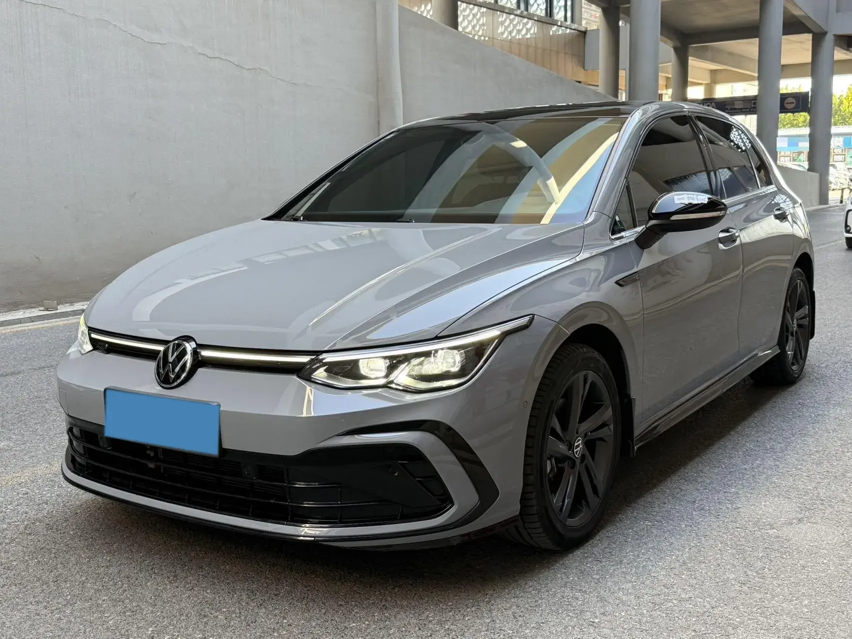 2021 VOLKSWAGEN GOLF view 1