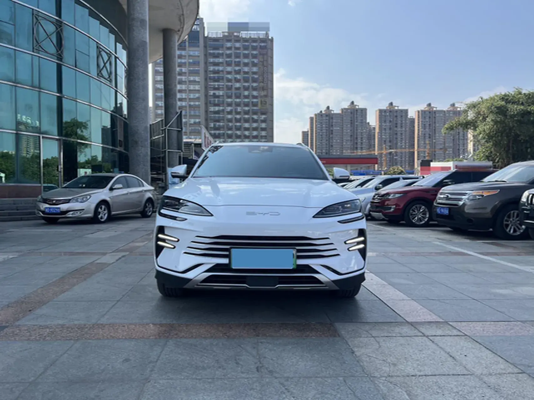 2024 BYD SONG thumbnail 3