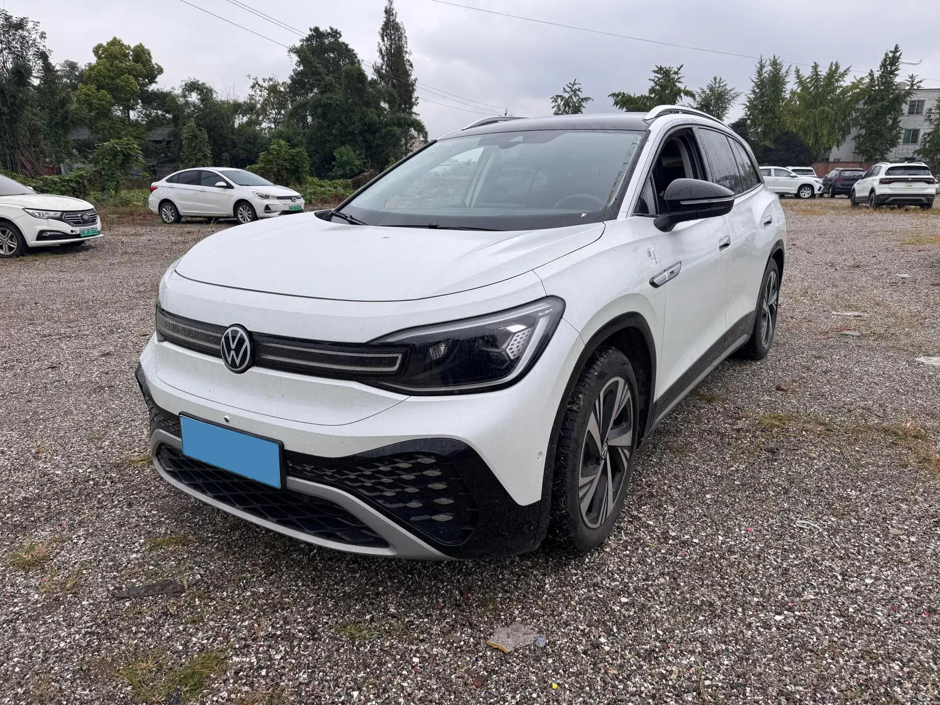 2022 VOLKSWAGEN ID.6 view 1