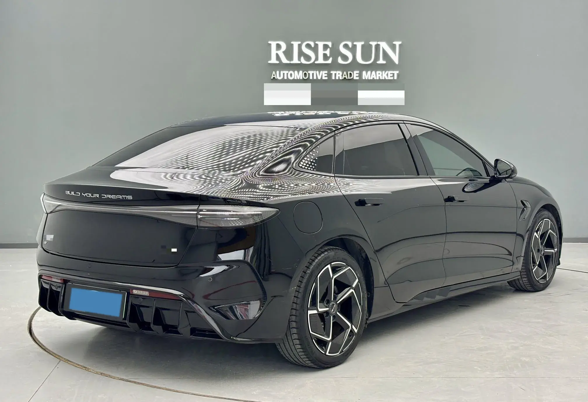 2022 BYD SEAL thumbnail 4