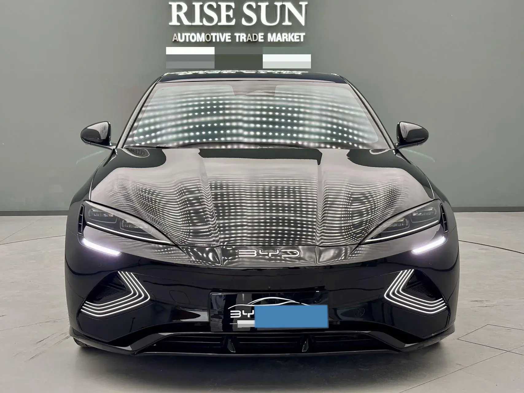 2022 BYD SEAL thumbnail 2