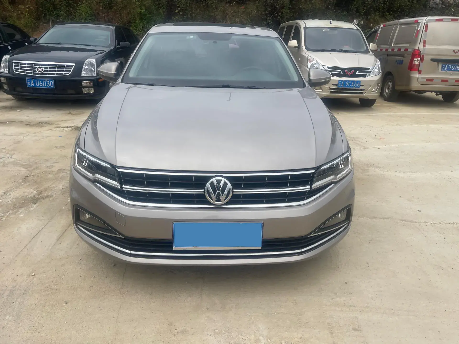 2019 VOLKSWAGEN BORA thumbnail 2