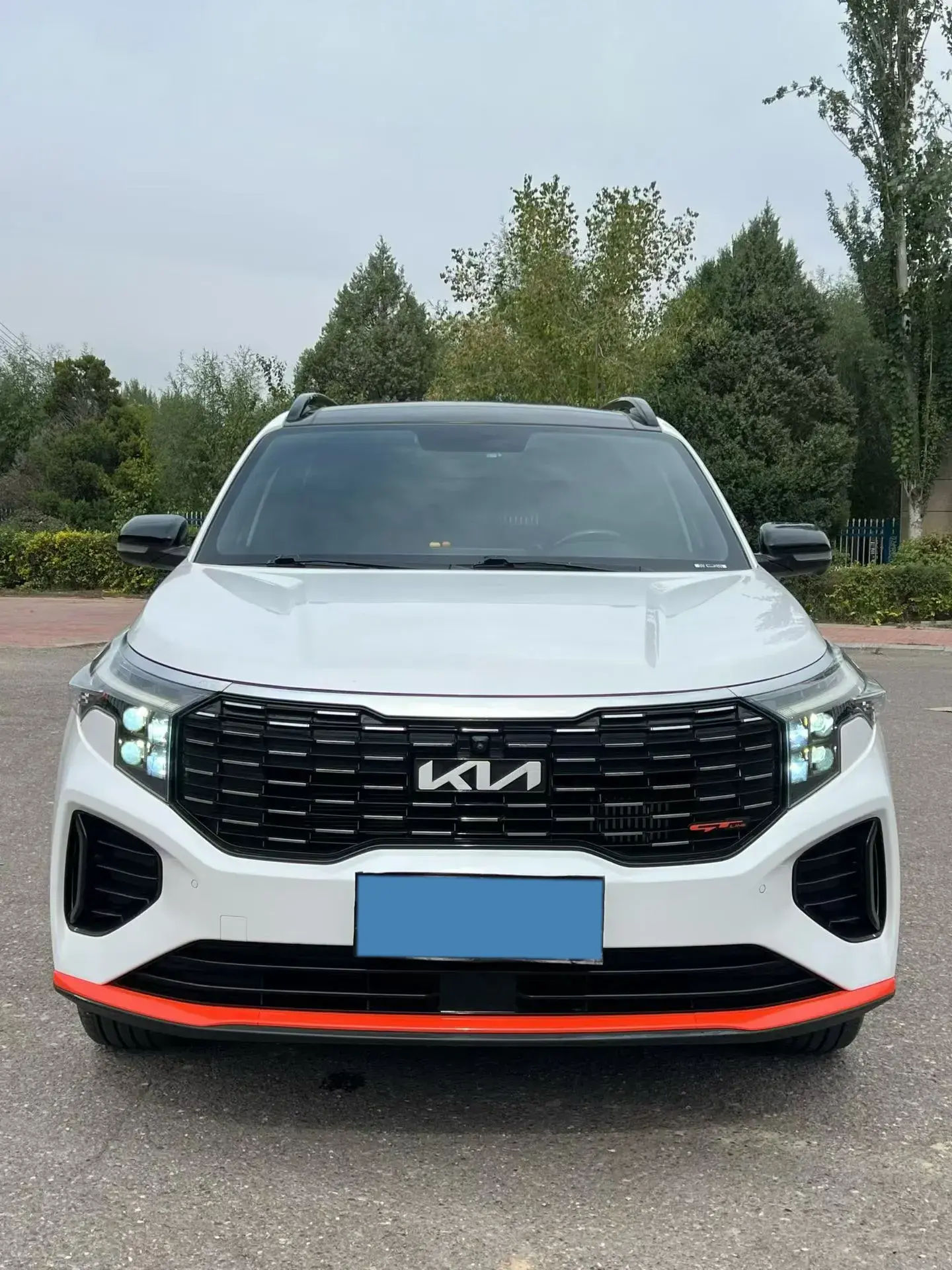 2021 KIA SPORTAGE thumbnail 2