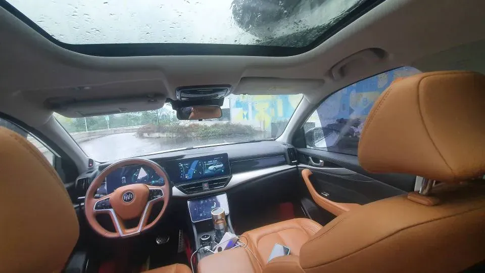 2021 Weltmeister W6 BEV 66.231KWH,autocango,china used car exporter,china ev exporter,chinese used car exporter,chinese used ev exporter