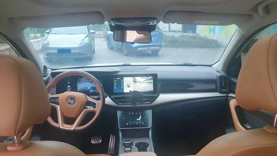 2021 Weltmeister W6 BEV 66.231KWH,autocango,china used car exporter,china ev exporter,chinese used car exporter,chinese used ev exporter