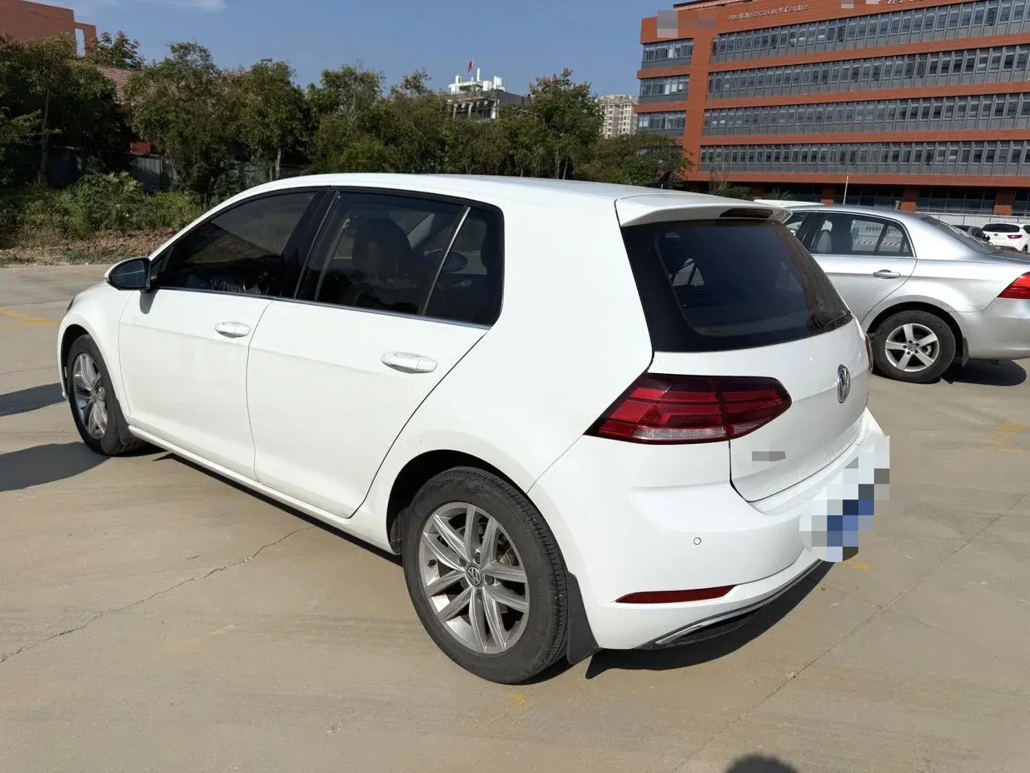 2019 VOLKSWAGEN GOLF thumbnail 2