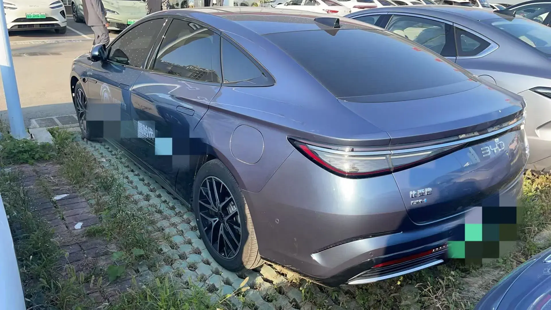 2025 BYD SEAL07 thumbnail 2