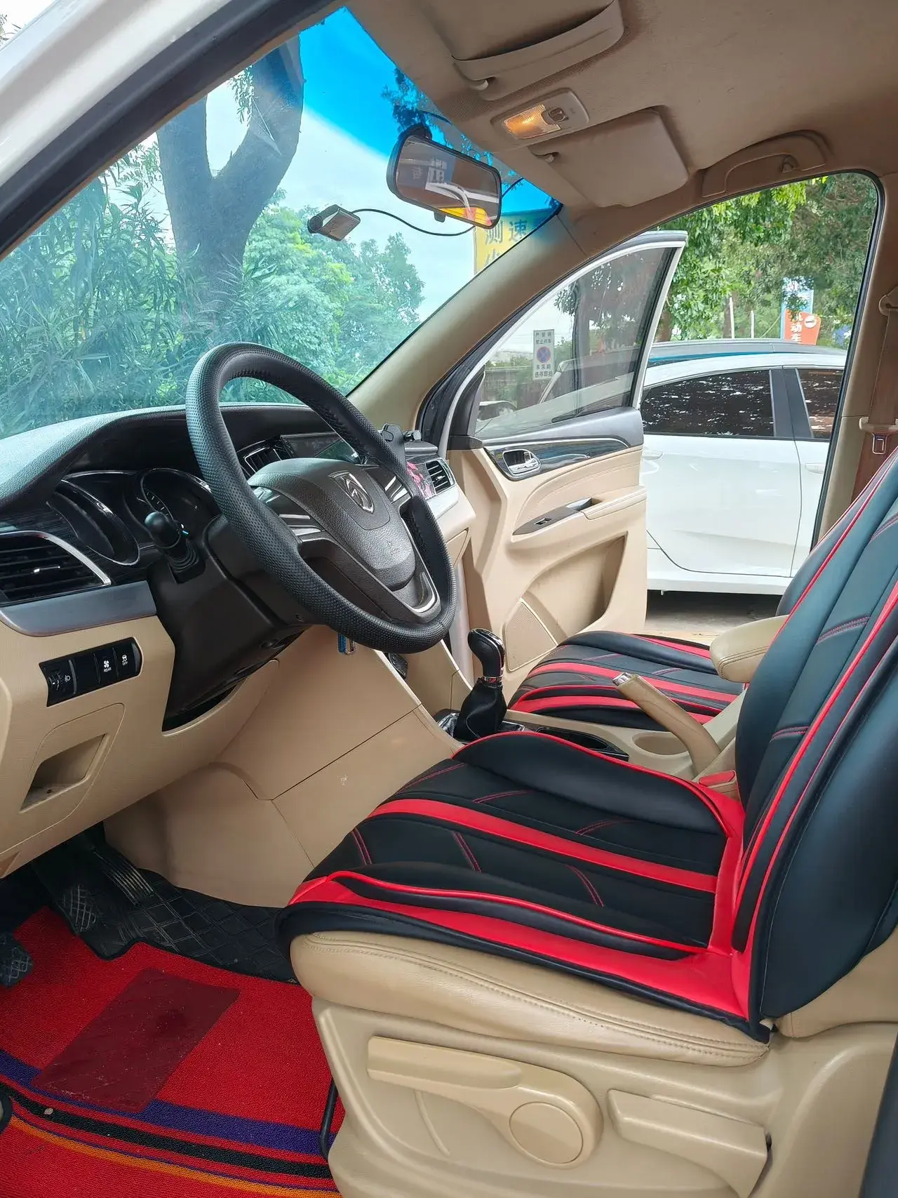 2016 BAOJUN 730 thumbnail 4