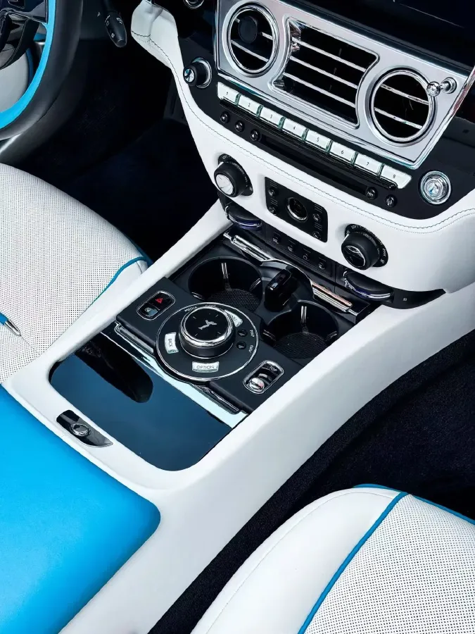 2018 Rolls-Royce Dawn 6.6T 571HP V12 8AT,autocango,china used car exporter,china ev exporter,chinese used car exporter,chinese used ev exporter