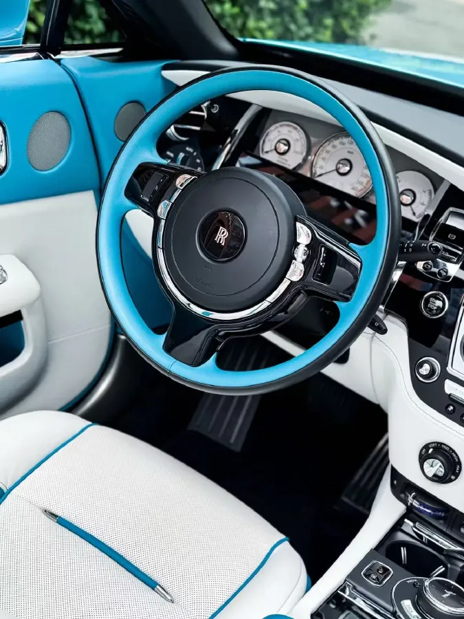 2018 Rolls-Royce Dawn 6.6T 571HP V12 8AT,autocango,china used car exporter,china ev exporter,chinese used car exporter,chinese used ev exporter