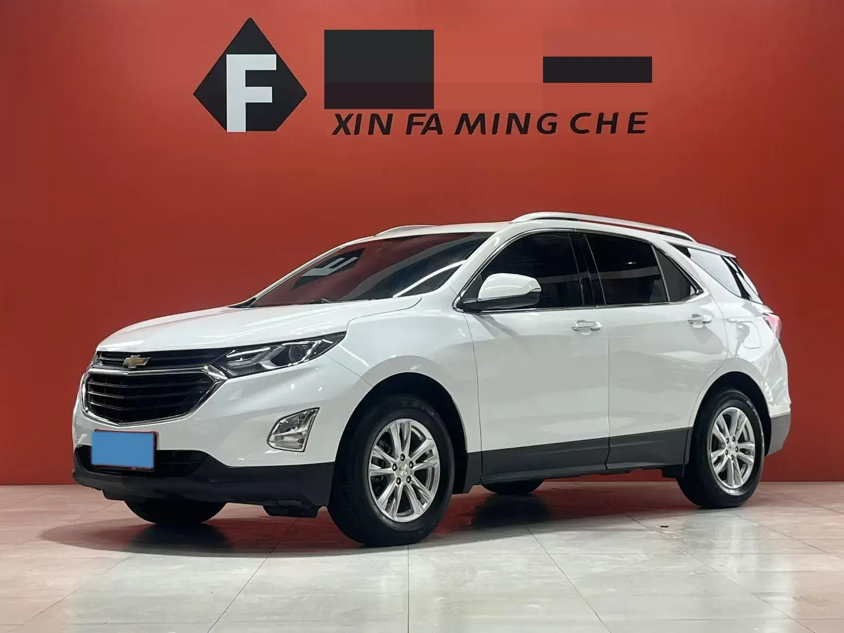 2018 CHEVROLET EQUINOX view 1