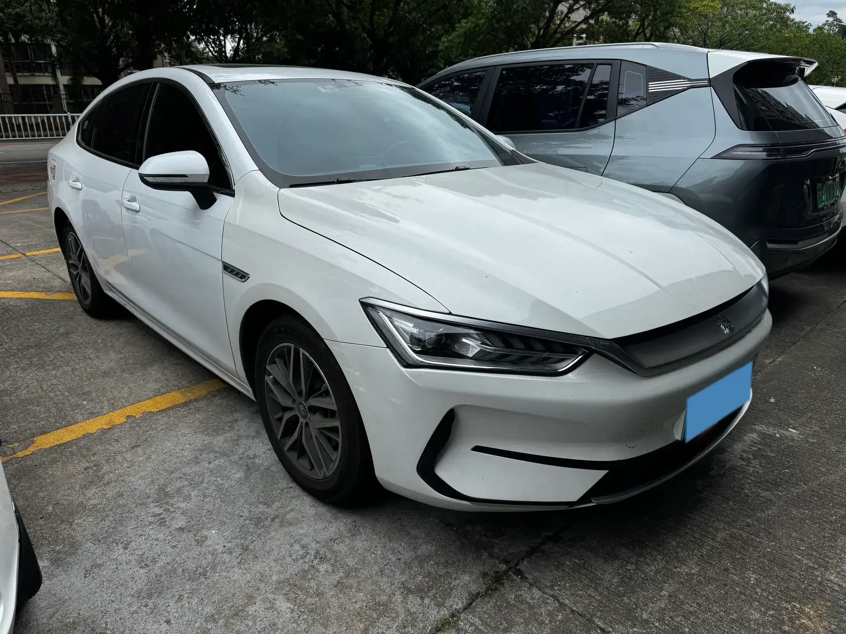 2021 BYD QIN thumbnail 2