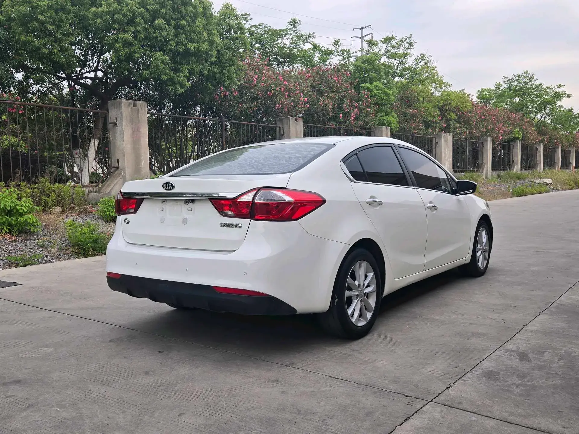 2016 KIA K3 thumbnail 4