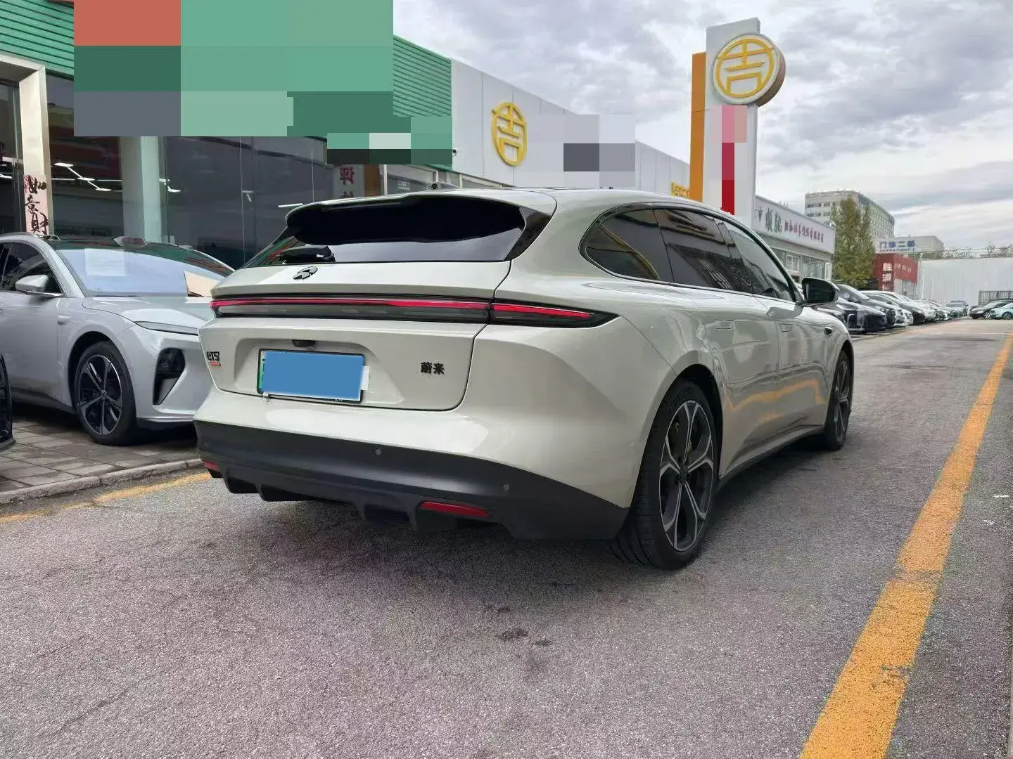 2024 NIO ET5T thumbnail 3