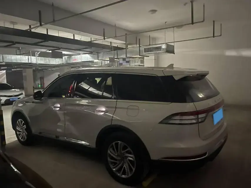 2020 LINCOLN AVIATOR thumbnail 3