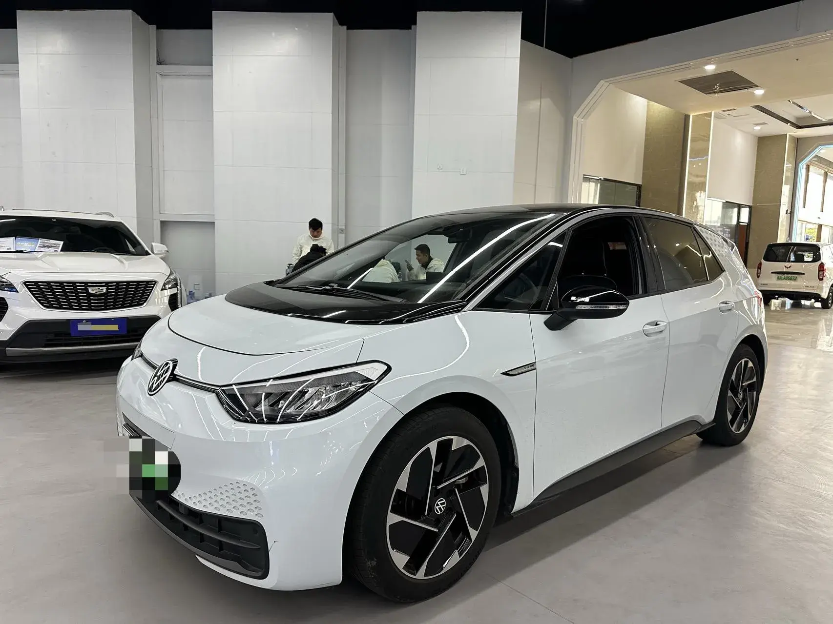 2023 VOLKSWAGEN ID.3 view 1