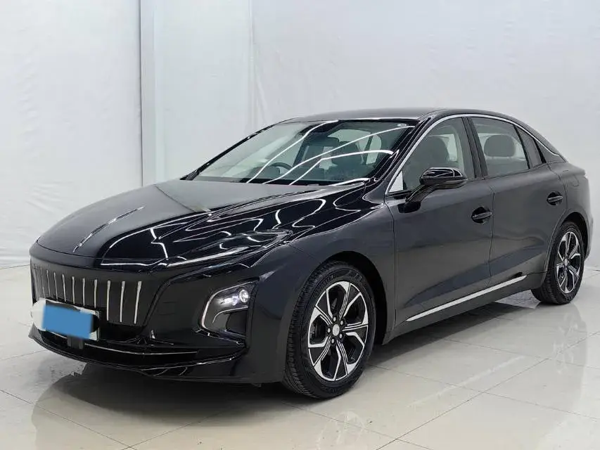 2023 HONGQI E-QM5 view 1