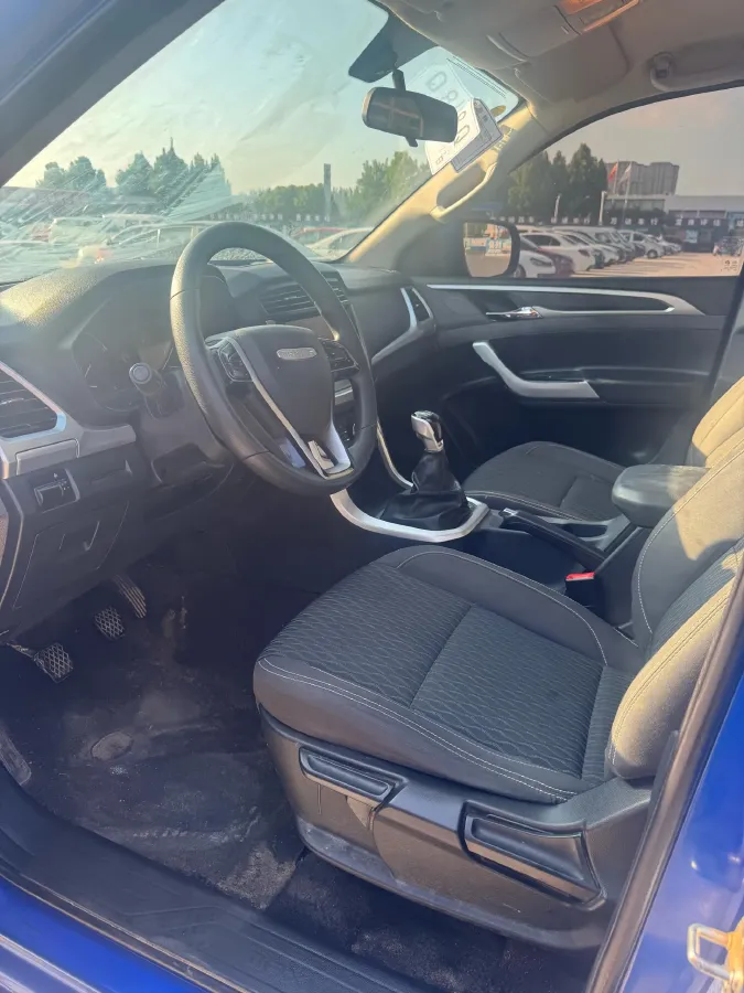 2021 MAXUS T90 2.0T 163HP L4 6MT,autocango,china used car exporter,china ev exporter,chinese used car exporter,chinese used ev exporter