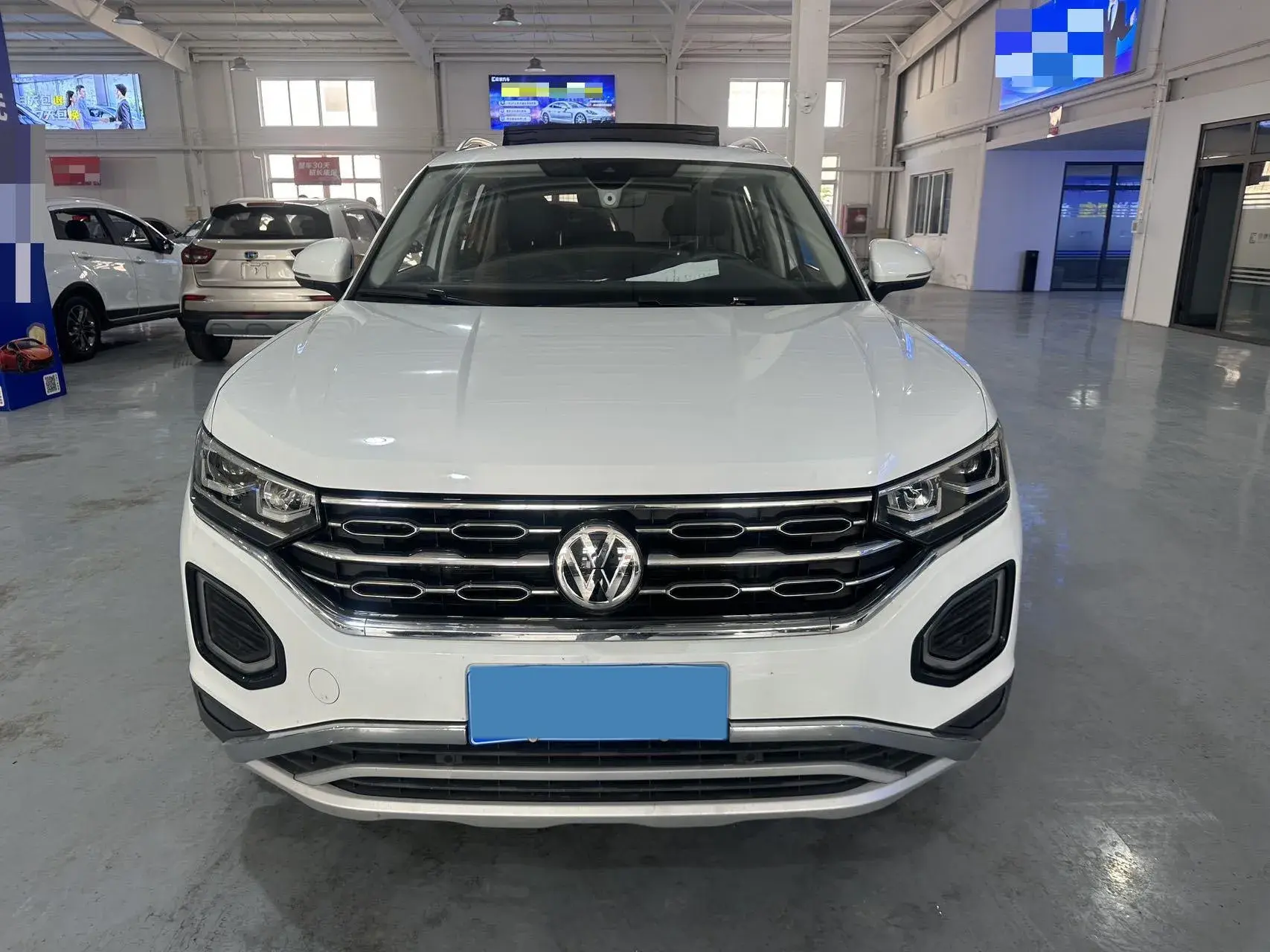 2020 VOLKSWAGEN TAYRON thumbnail 2