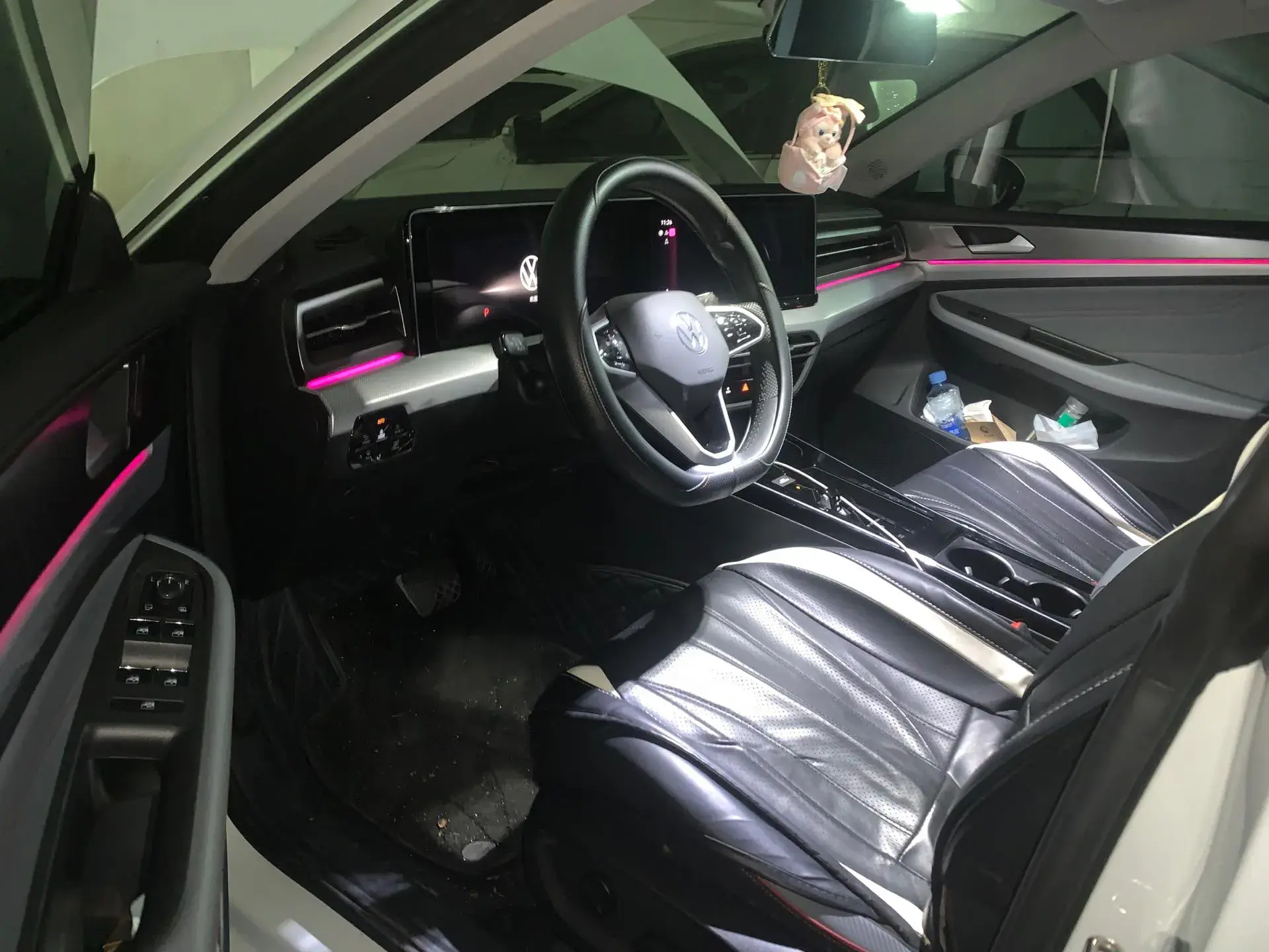 2024 VOLKSWAGEN LAMANDO thumbnail 4