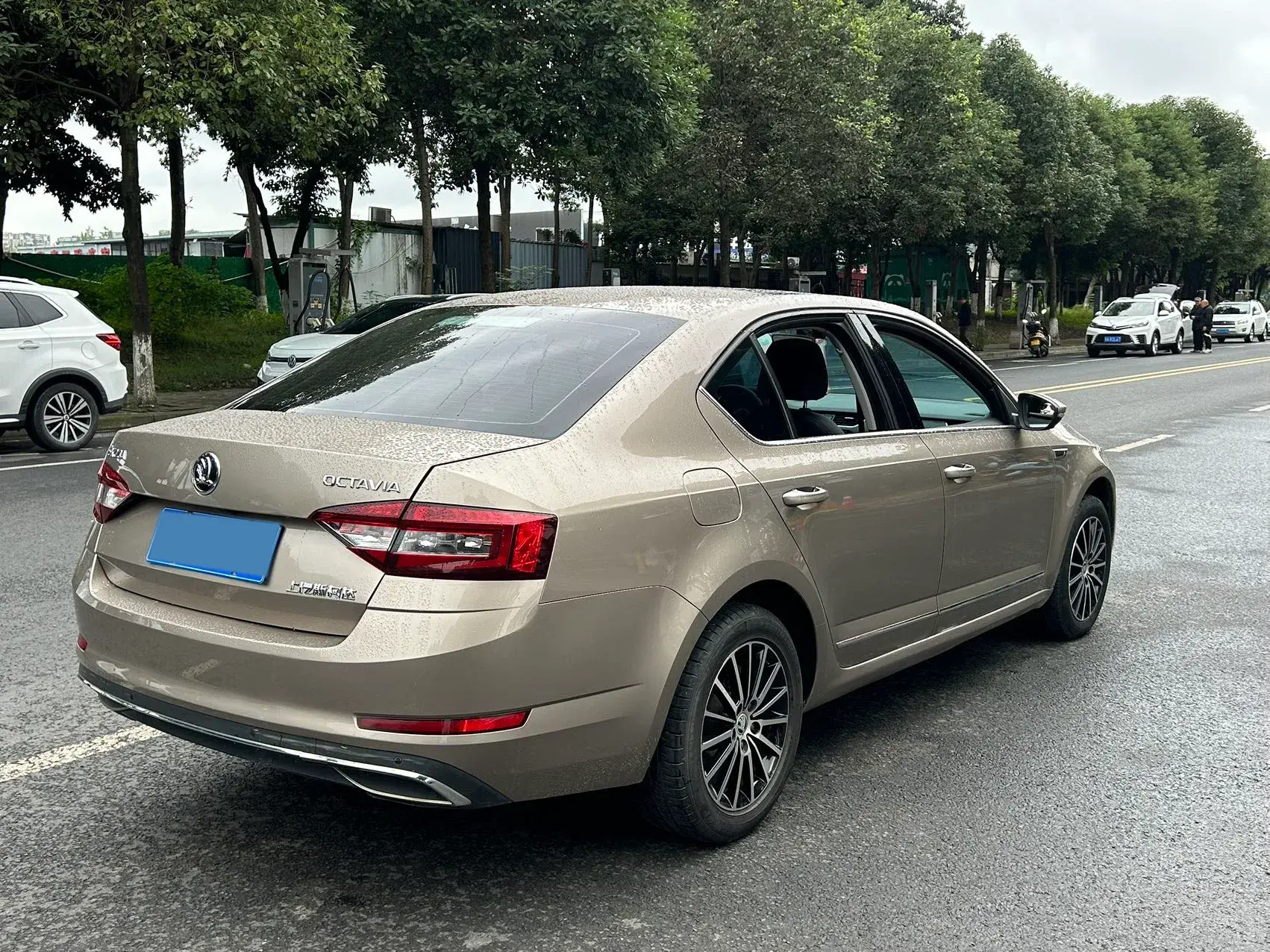 2018 SKODA OCTAVIA thumbnail 4
