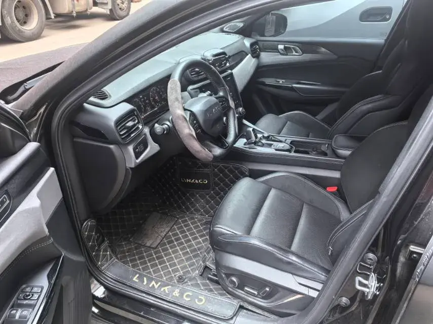 2022 LYNK&CO 03 thumbnail 4