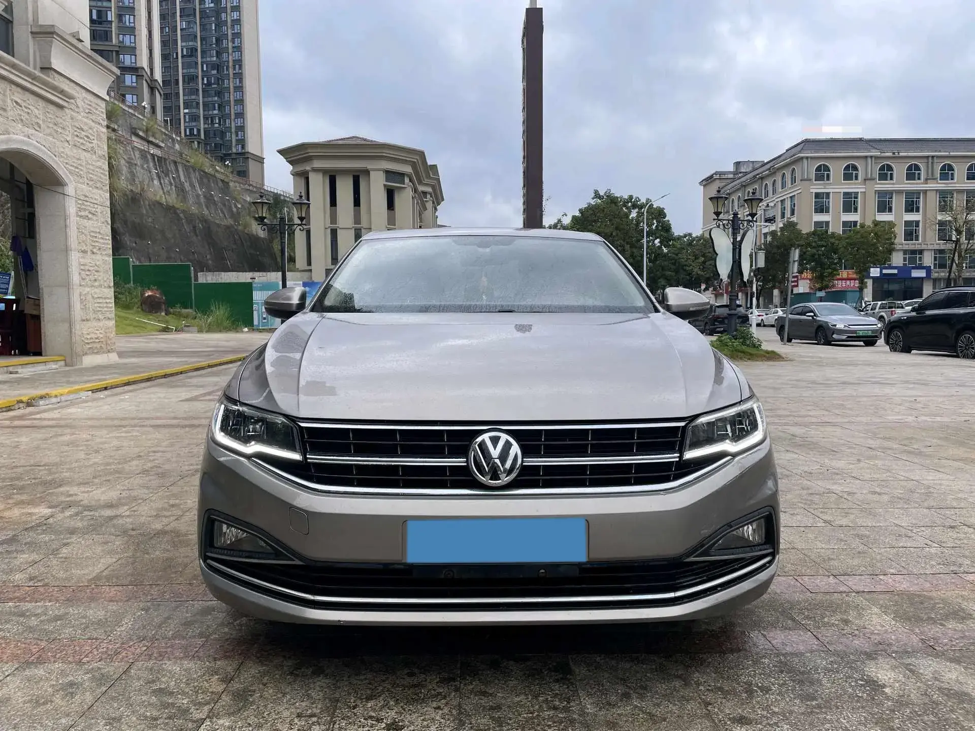 2019 VOLKSWAGEN BORA thumbnail 2