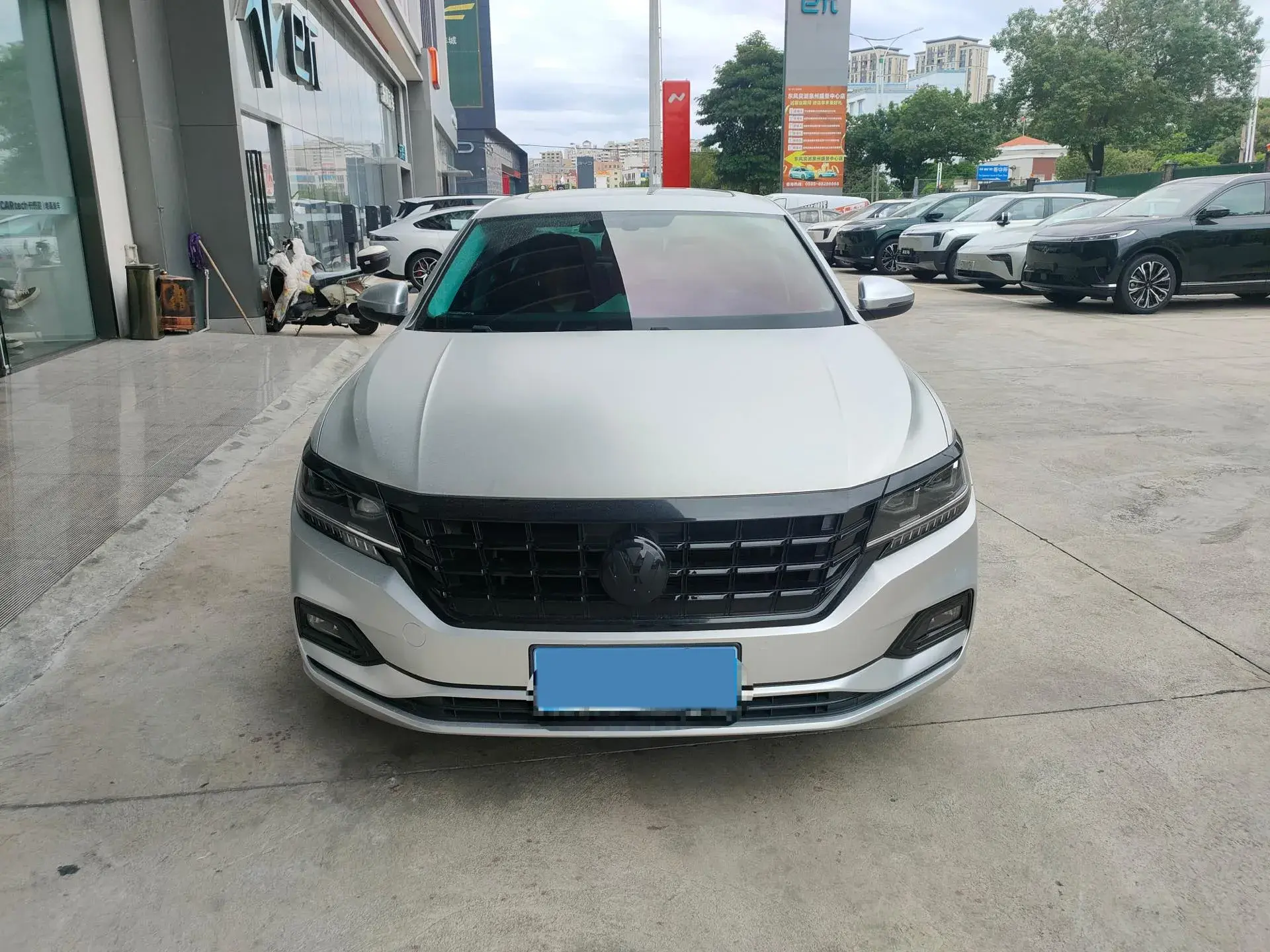 2020 VOLKSWAGEN PASSAT thumbnail 2