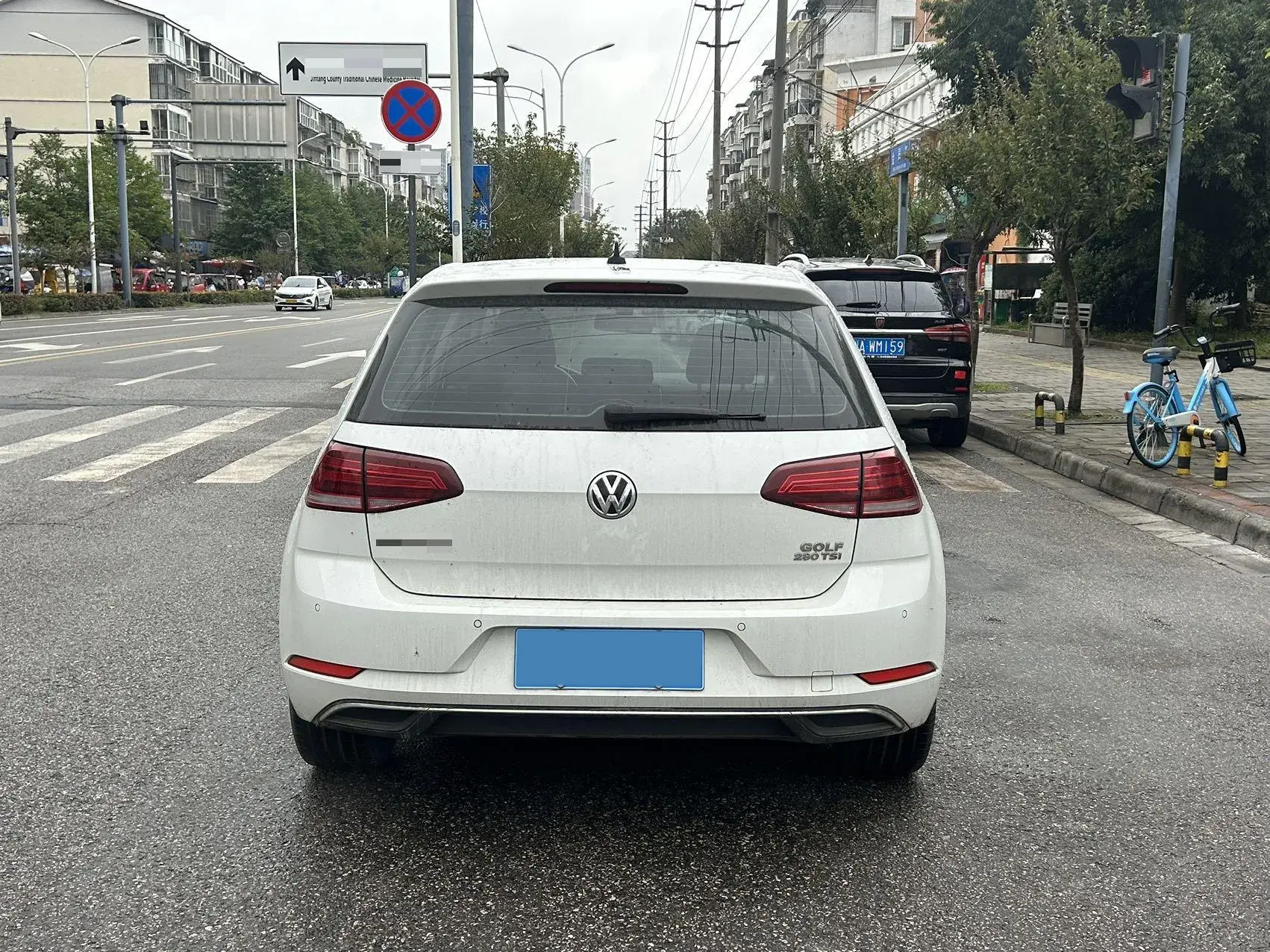 2020 VOLKSWAGEN GOLF thumbnail 3