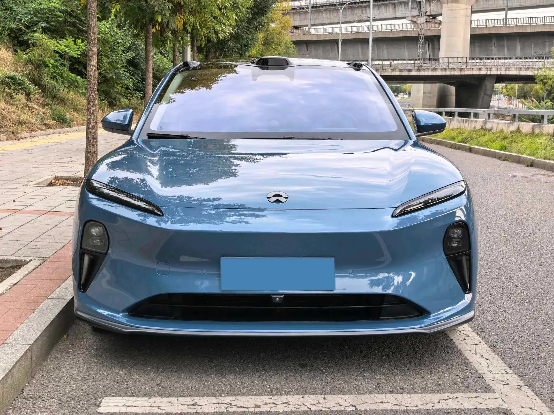 2022 NIO ET5 thumbnail 2