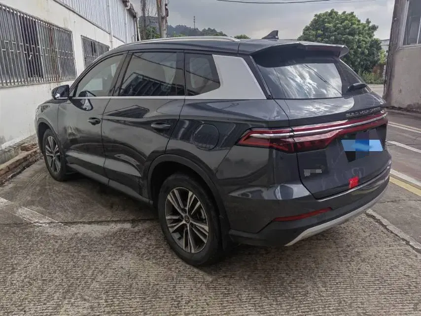 2019 BYD SONG thumbnail 3