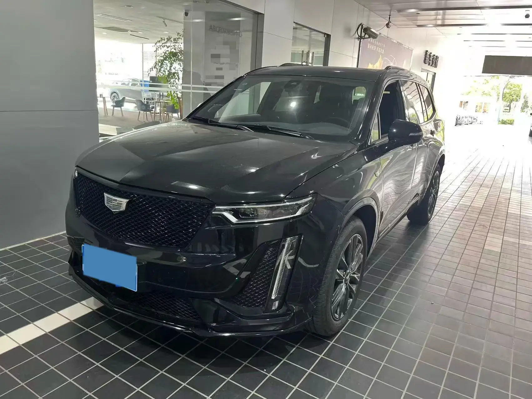 2025 CADILLAC XT6 view 1