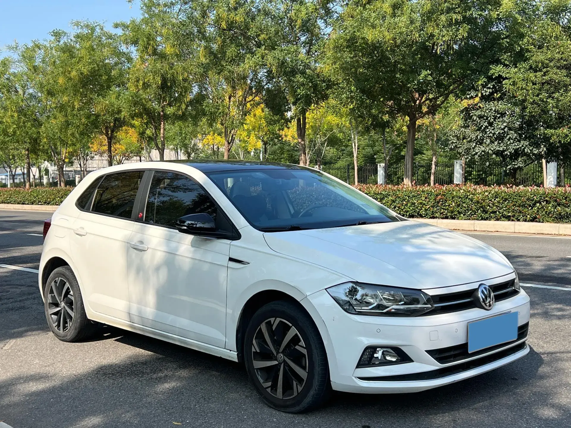 2019 VOLKSWAGEN POLO thumbnail 3